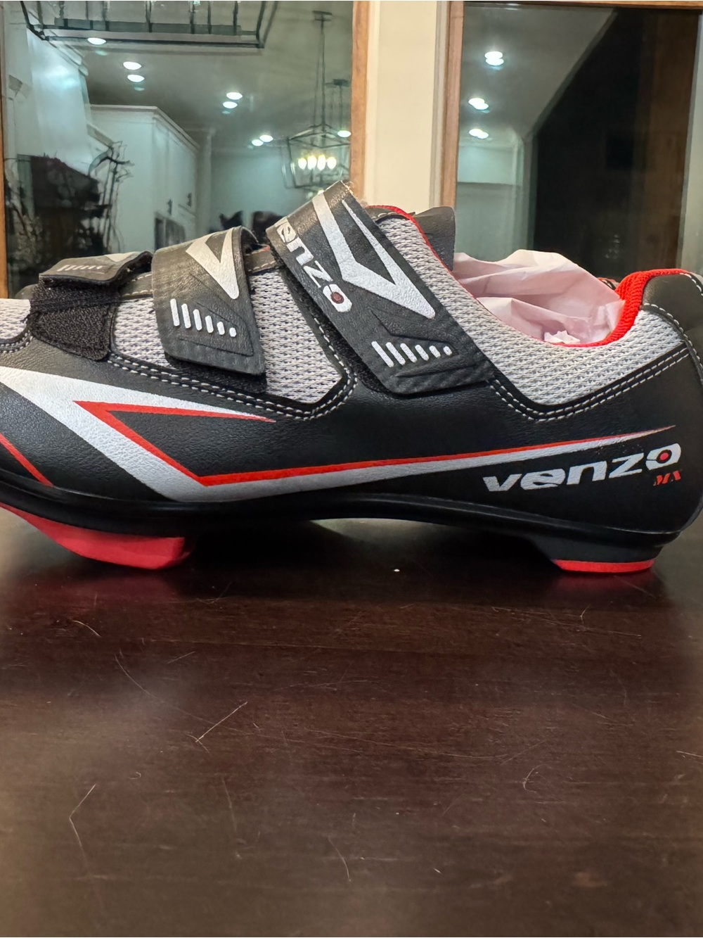Venzo Unisex Road Cycling Shoe - Black & Gray with Red Accents NWOB 7.5M/9W